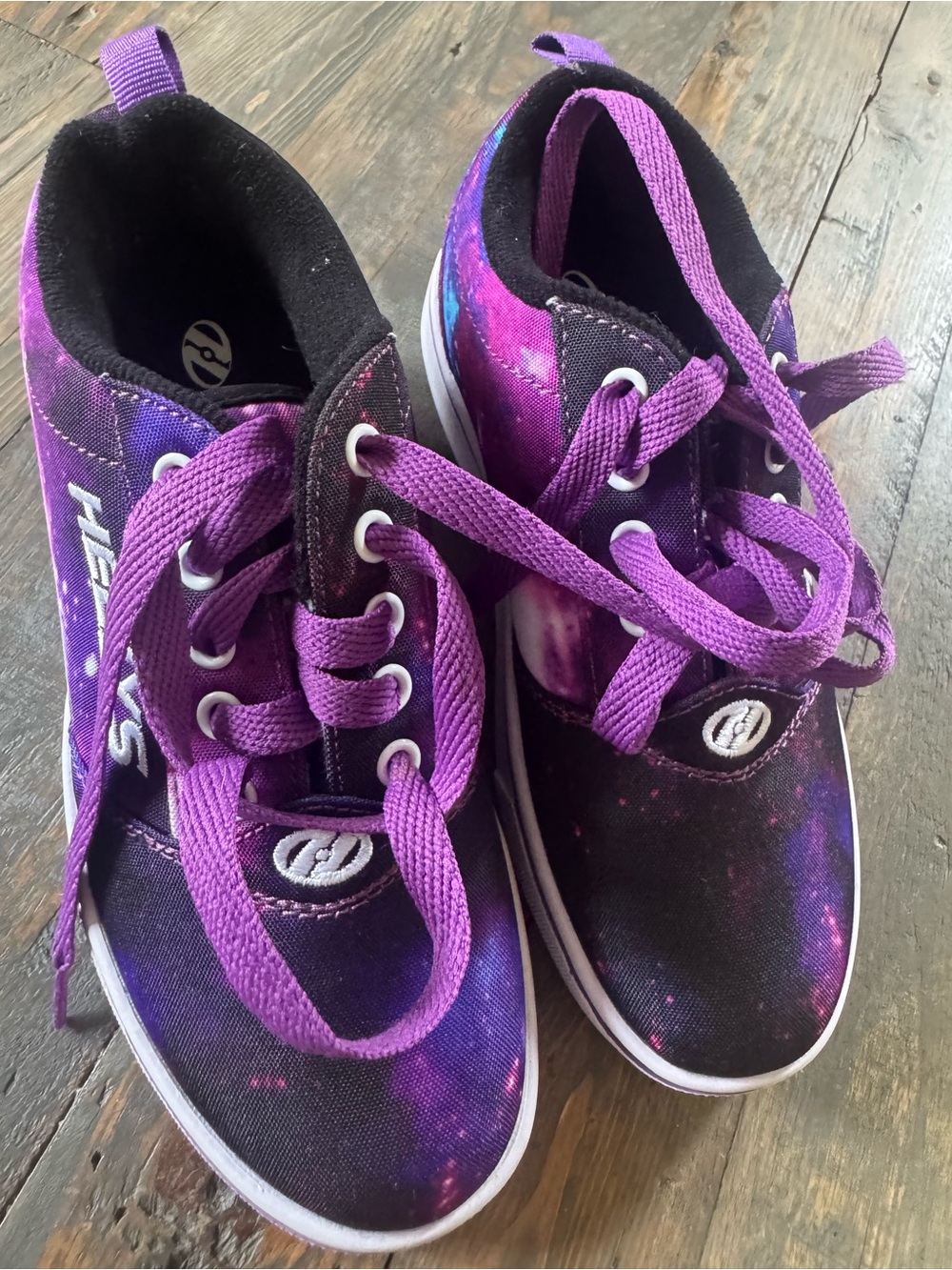 Heelys Big Kid Girls Sz 2 Purple Galaxy Lace-Up Sneakers
